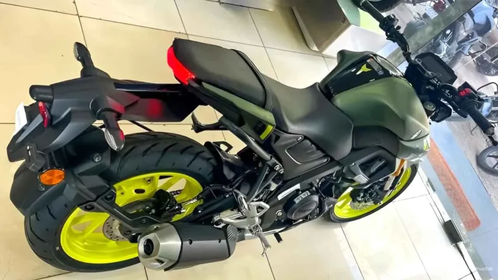 Yamaha Takes on Pulsar with New 2025 Model Bike, Packed with High-Tech Features and Impressive Mileage